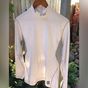 LIKE NEW! Nike Pro Men’s Dri-Fit Fitness Long Sleeve Top Size Medium